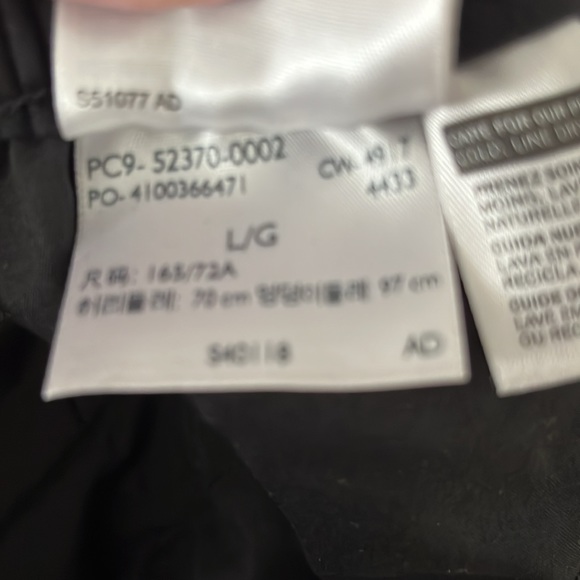 🖤ELASTC WAIST BLACK PANTS BY LEVI’S ZIPPERS AT BOTTOM OF PANTS LEG SZ L 34Wx26L - Picture 8 of 8